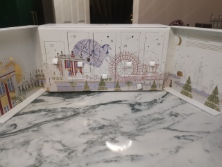 General Waifs and Strays Beauty Advent Calendar opening thread 2025 Part 2