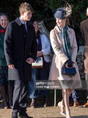 Royal Style: Hoping for Yuletide shimmer, but not too many green coats!
