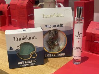 General “Waifs and Strays” Beauty Advent Calendar opening thread.