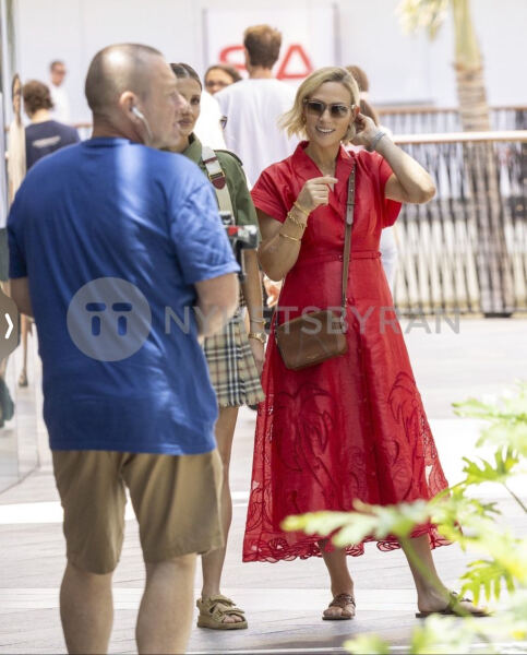 Royal Style: Hoping for Yuletide shimmer, but not too many green coats!