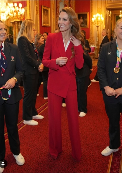 Royal Style: Hoping for Yuletide shimmer, but not too many green coats!