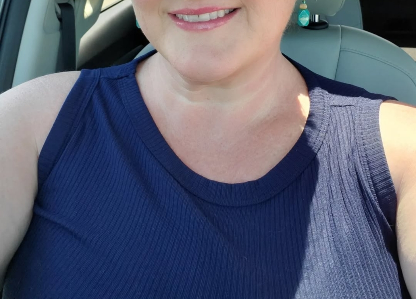 A saggy wrinkled neck at age 29