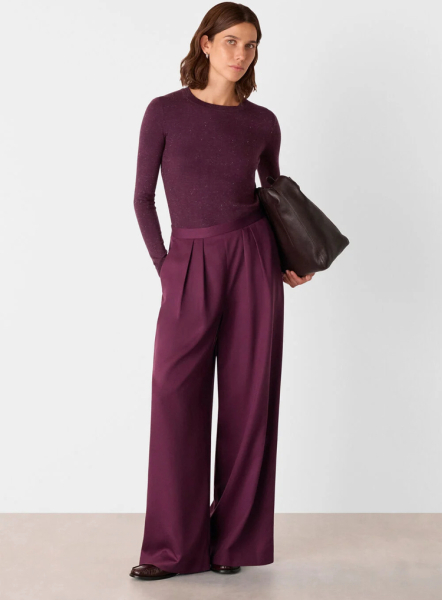 Help short and fat me find a business/business casual outfit