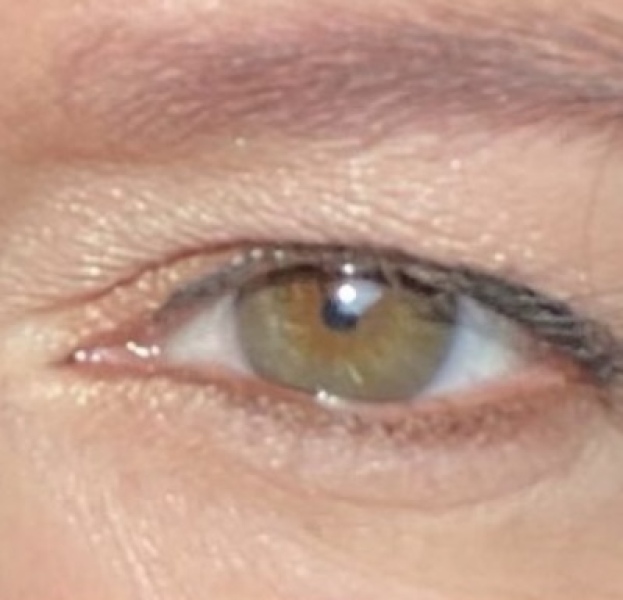 What colour would you say these eyes are ?