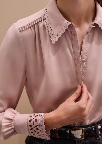 Emma Bunton's blouse