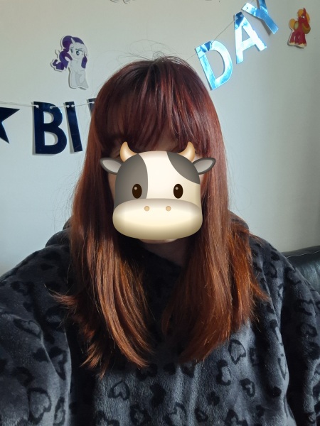 Cutting my own hair, should I do it? Pic...