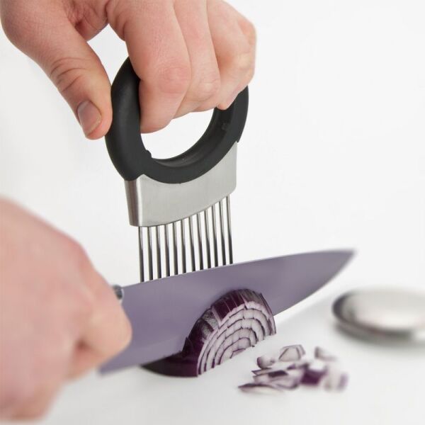 Is 8 too young to use a sharp knife for cooking?