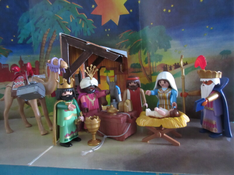It's advent for the Playmobil people in our house...