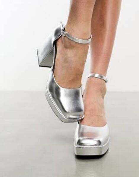 ‘Hollywood Glamour’ shoe dilemma!