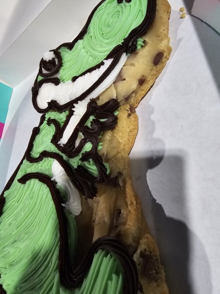 Millie's giant Cookies - is this how undercooked the dough is usually?