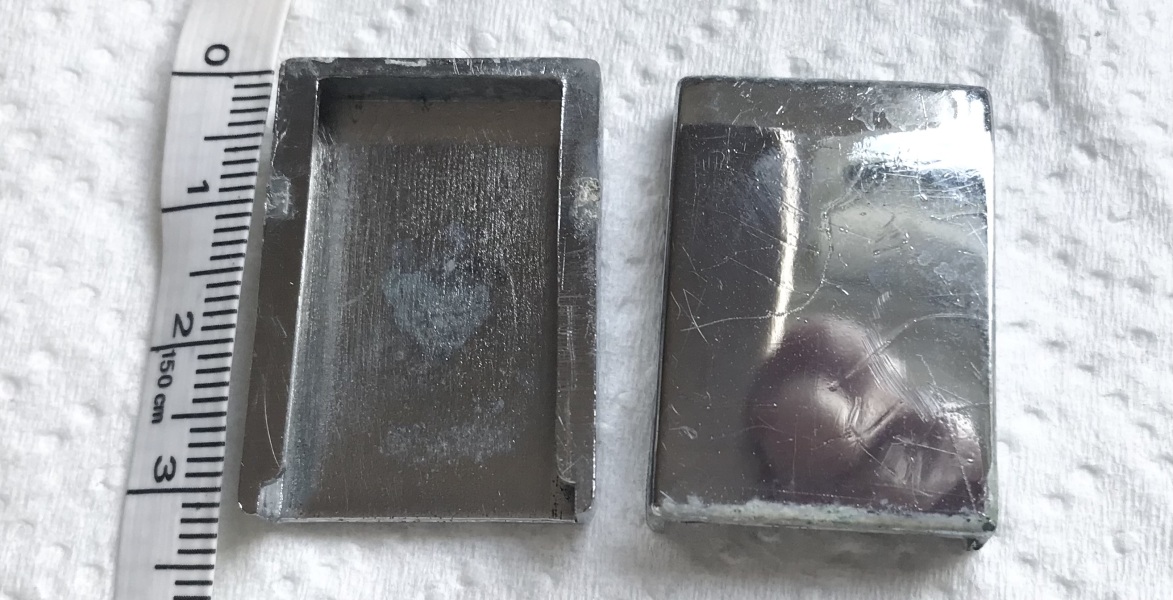 Can anybody identify these shower door  accessories please