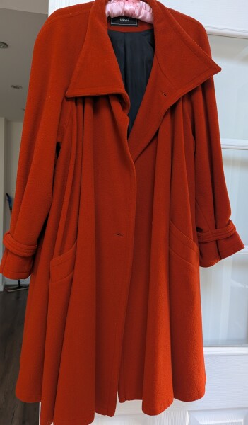 Any seamstresses? What could I do with this coat?