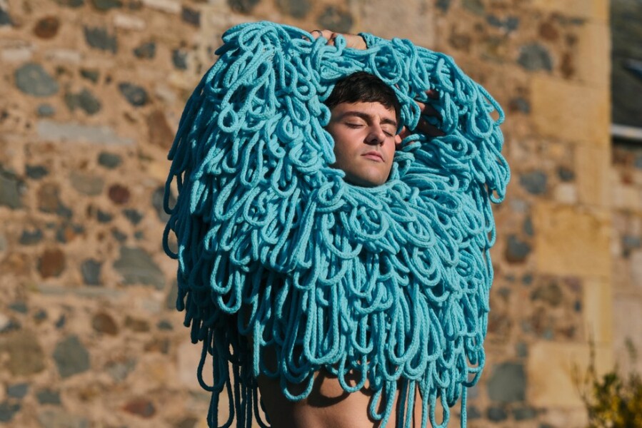 Anyone else not “get” Yom Daley’s knitting?