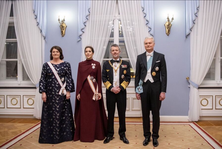 Royal Style: Hoping for Yuletide shimmer, but not too many green coats!