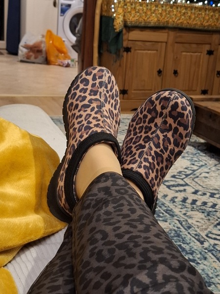 my friends all seem to have shoes off households now - do you take slippers with you?  What kind would work, stylish, attractive?
