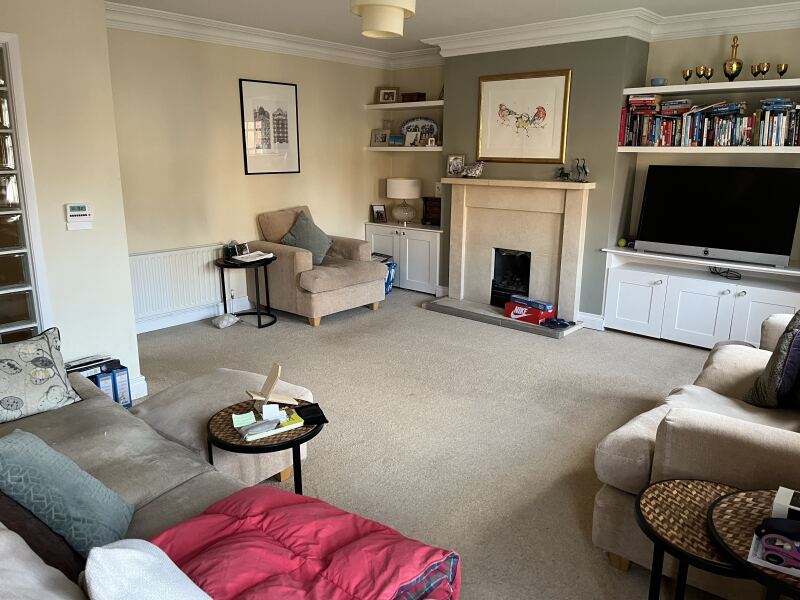 How to arrange this room?