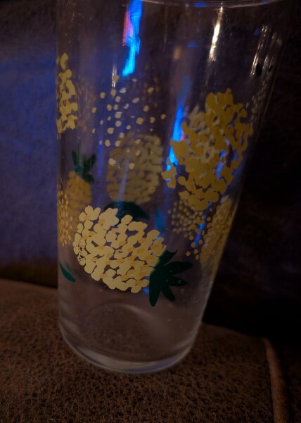 Does anyone have a glass with pineapples on it?