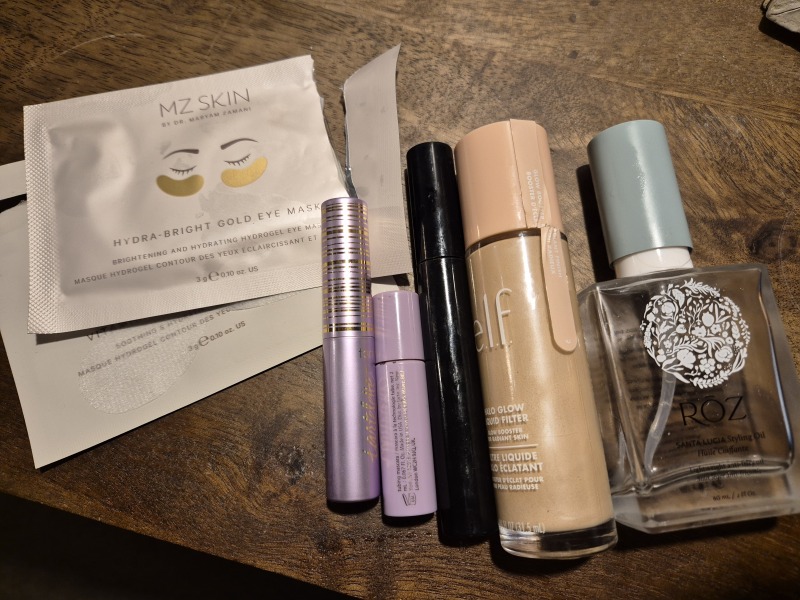 Can’t stop buying & hoarding beauty treats? You’re in good company here!