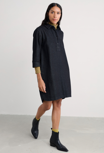Help short and fat me find a business/business casual outfit
