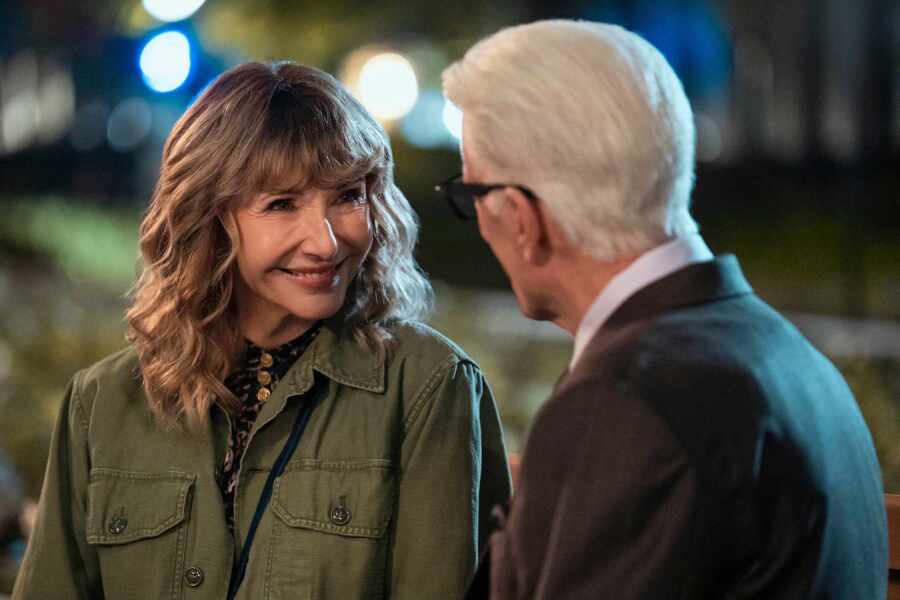 Mary Steenbergen in “Man on the Inside”