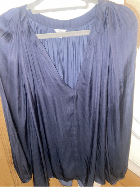 Help short and fat me find a business/business casual outfit