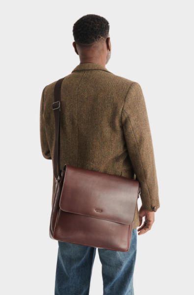 A quality, large crossbody bag for everyday use