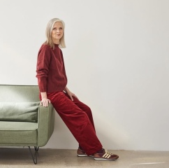 How does an overweight woman wear brogues?