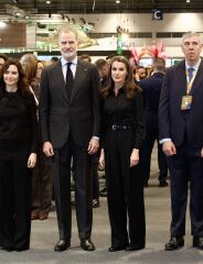 Royal Style: Hoping for Yuletide shimmer, but not too many green coats!