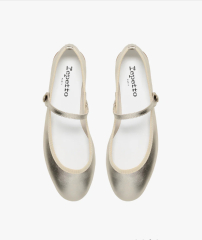 Dress for a black tie ceilidh