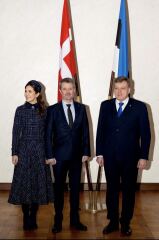 Royal Style: Hoping for Yuletide shimmer, but not too many green coats!