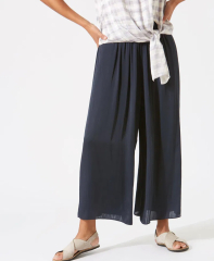 Help short and fat me find a business/business casual outfit