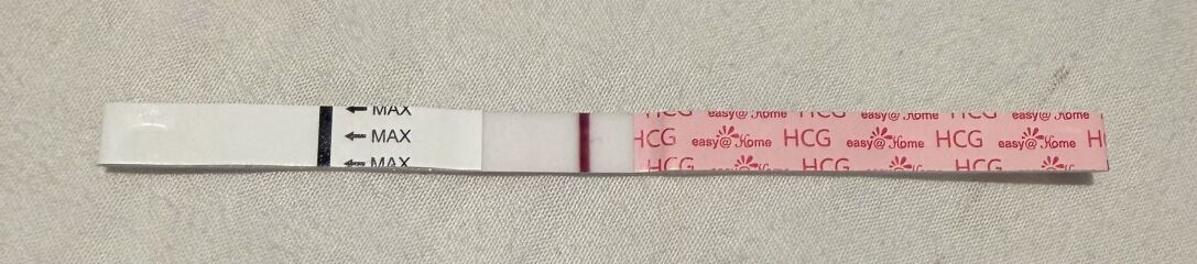IVF - 4dp5dt - preg test line eyes