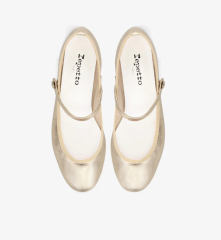 Dress for a black tie ceilidh