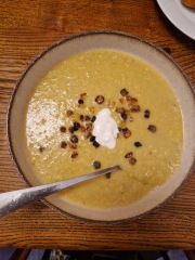 Meal planning, sharing recipes and ideas to make the weekly budget go further.