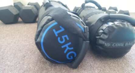Lifting with Caroline Girvan- keeping it real and having a laugh along the way!