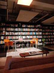 Thread 22 : To feel disappointed - and now disgusted too - after reading this in The Observer about the author and her husband from The Salt Path book and film?