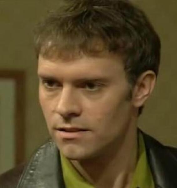 Emmerdale [ITV1 pace] ** NO SPOILERS ** In which Amos Brearly gets locked in the cellar and Mr Wilks looks a bit concerned