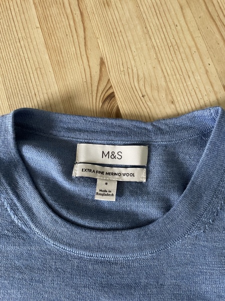 How to remove these clothes labels?