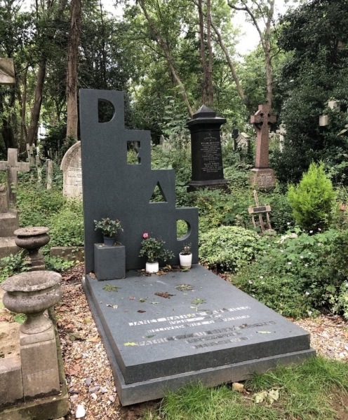 Feelings of panic after visiting Highgate Cemetery