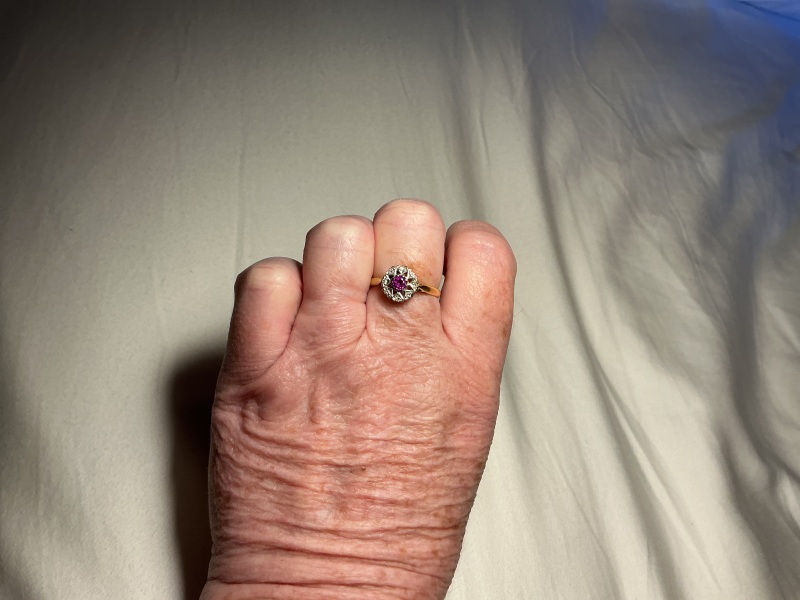 Show me your ‘dainty’ engagement rings :)