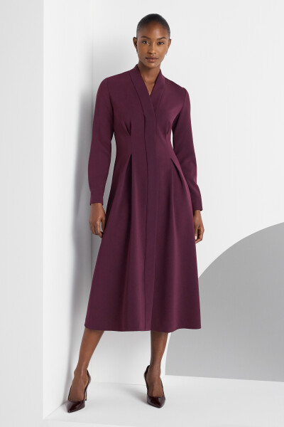 Is it possible to find true "princess line" dresses any more?