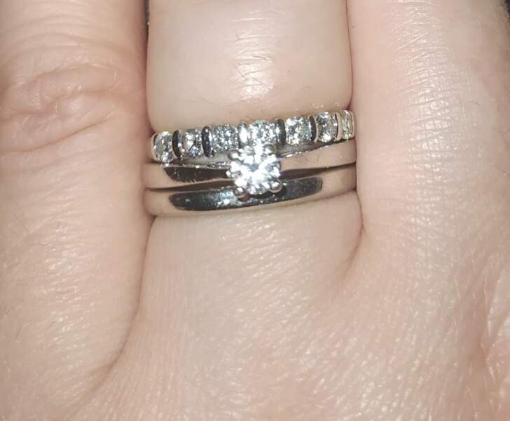 Show me your ‘dainty’ engagement rings :)