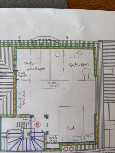 Any architects that can help with a bathroom design question?