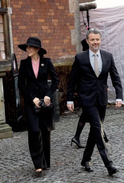 Royal Style: Spring Forward! Bling Forward, too..