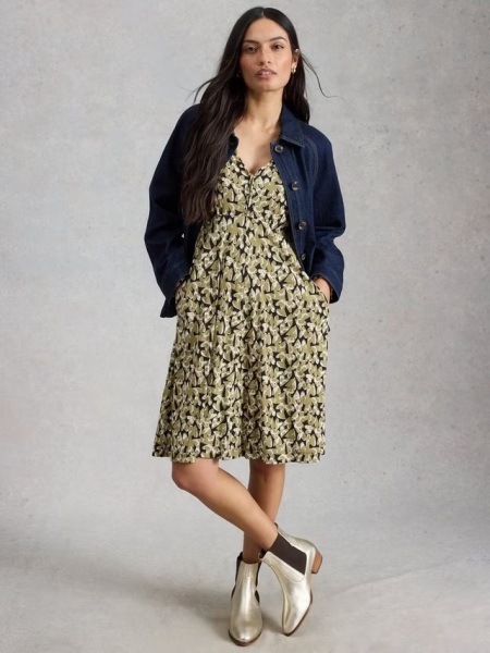 Smart casual summer clothes for trip - plus size