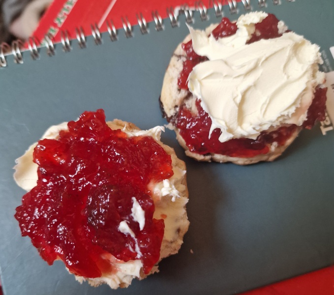 Let's settle this with a vote, scones,jam first or cream first ?