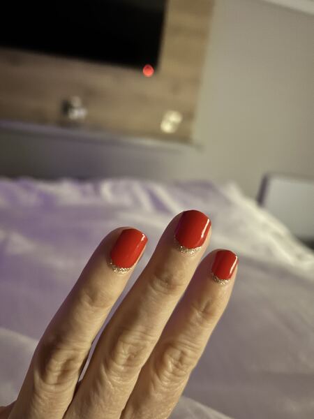 Gel nails at home