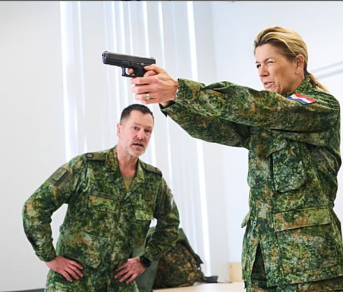 Royal Style: Hoping for Yuletide shimmer, but not too many green coats!