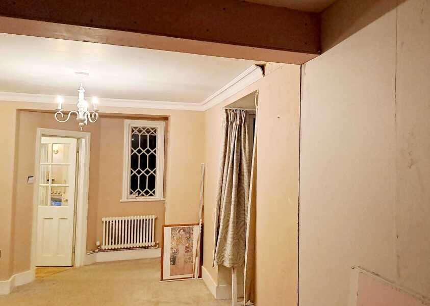 Please help -2 options from builder re lounge wall- inc diagrams