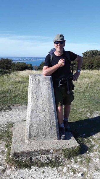 Thread 25 : To feel disappointed - and disgusted and vindicated now too - after reading this in The Observer about the author and her husband from The Salt Path book and film?